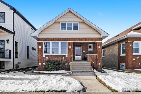 Photo of 2716 Grove Avenue, Berwyn, IL 60402 (MLS # 12533886)