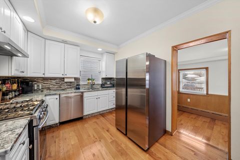 Tiny photo for 2716 Grove Avenue, Berwyn, IL 60402 (MLS # 12533886)