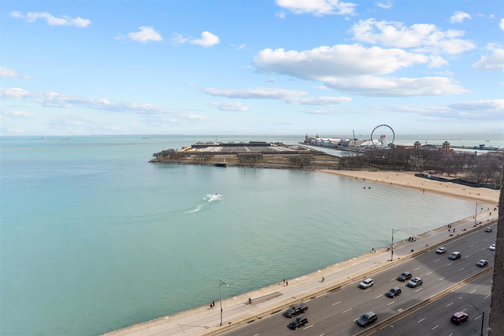 680 N Lake Shore Drive 1103