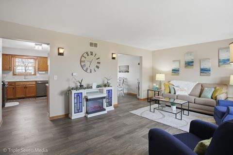 Tiny photo for 15721 W Waterford Lane, Manhattan, IL 60442 (MLS # 12540103)