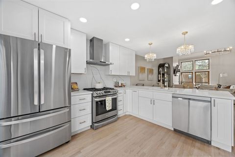 Tiny photo for 11108 WESTMINSTER Drive, Westchester, IL 60154 (MLS # 12613853)