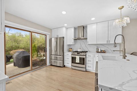 Tiny photo for 11108 WESTMINSTER Drive, Westchester, IL 60154 (MLS # 12613853)