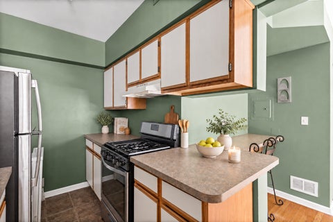Tiny photo for 34 S 6th Avenue #2K, La Grange, IL 60525 (MLS # 12765678)