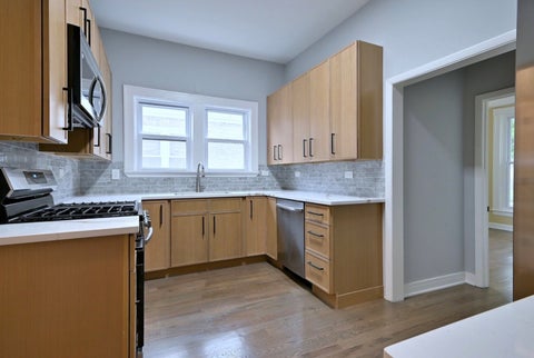 Tiny photo for 6424 Sinclair Avenue #1, Berwyn, IL 60402 (MLS # 12745003)