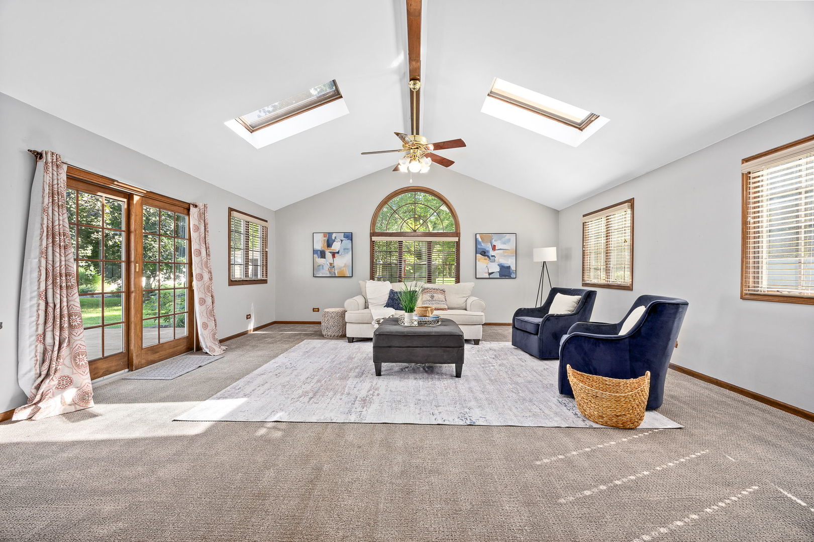 24349 W Camelot Road