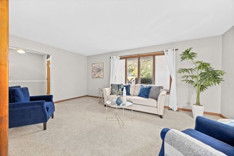 Tiny photo for 24349 W Camelot Road, Joliet, IL 60404 (MLS # 12475388)