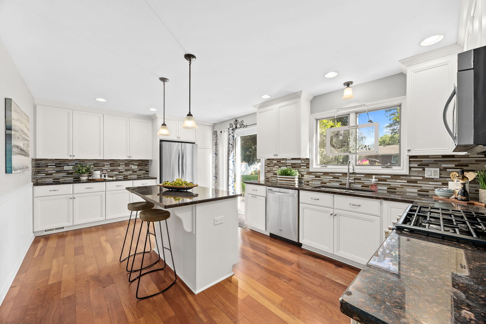 24349 W Camelot Road