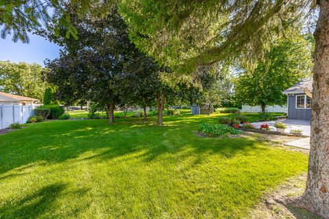Tiny photo for 24349 W Camelot Road, Joliet, IL 60404 (MLS # 12475388)