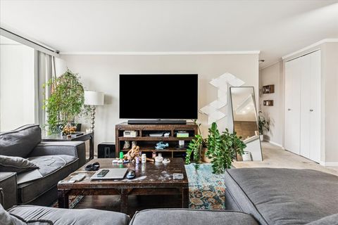 Tiny photo for 5445 N Sheridan Road #306, Chicago, IL 60640 (MLS # 12491191)