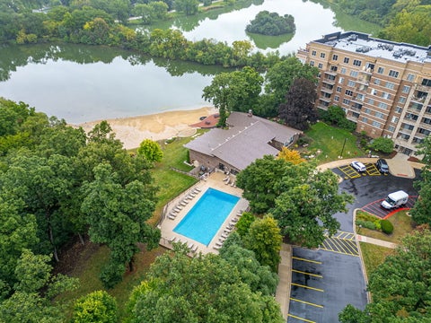 Tiny photo for 120 Lakeview Drive #208, Bloomingdale, IL 60108 (MLS # 12763663)