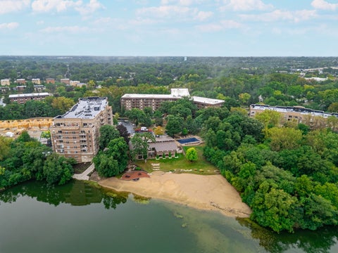 Tiny photo for 120 Lakeview Drive #208, Bloomingdale, IL 60108 (MLS # 12763663)