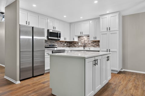 Tiny photo for 120 Lakeview Drive #208, Bloomingdale, IL 60108 (MLS # 12763663)