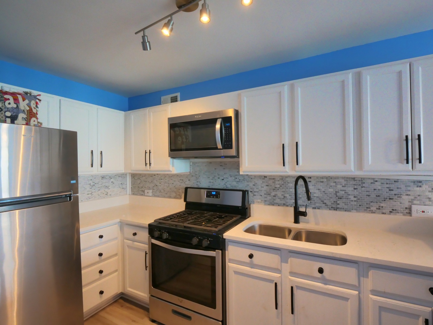 6700 S South Shore Drive 18K