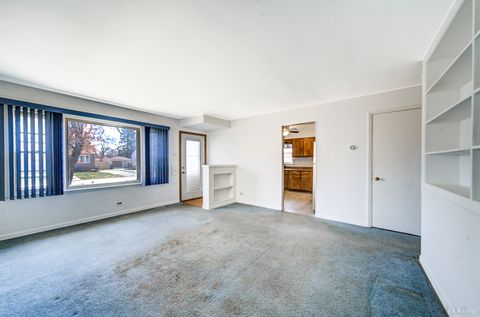 Tiny photo for 14928 Keeler Avenue, Midlothian, IL 60445 (MLS # 12610588)