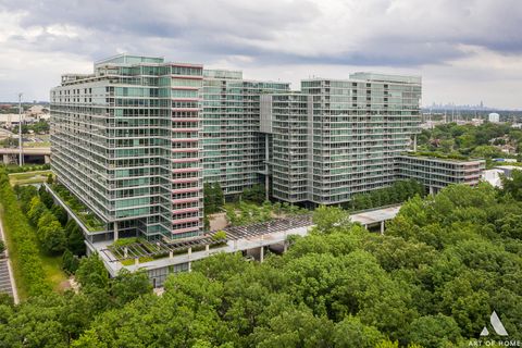 Photo of 9725 Woods Drive #1913, Skokie, IL 60077 (MLS # 12468409)