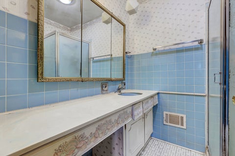 Tiny photo for 1248 Andrea Lane, Des Plaines, IL 60018 (MLS # 12788107)