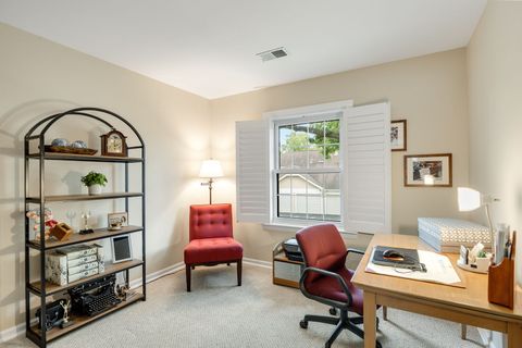Tiny photo for 1050 Southbury Lane #C2, Wheeling, IL 60090 (MLS # 12433201)