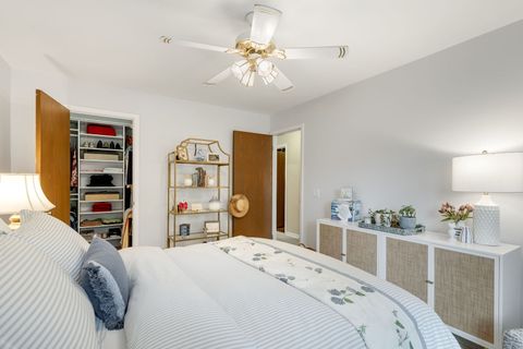Tiny photo for 1050 Southbury Lane #C2, Wheeling, IL 60090 (MLS # 12433201)