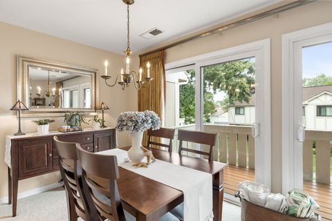 Tiny photo for 1050 Southbury Lane #C2, Wheeling, IL 60090 (MLS # 12433201)