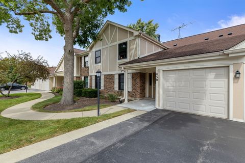 Tiny photo for 1050 Southbury Lane #C2, Wheeling, IL 60090 (MLS # 12433201)