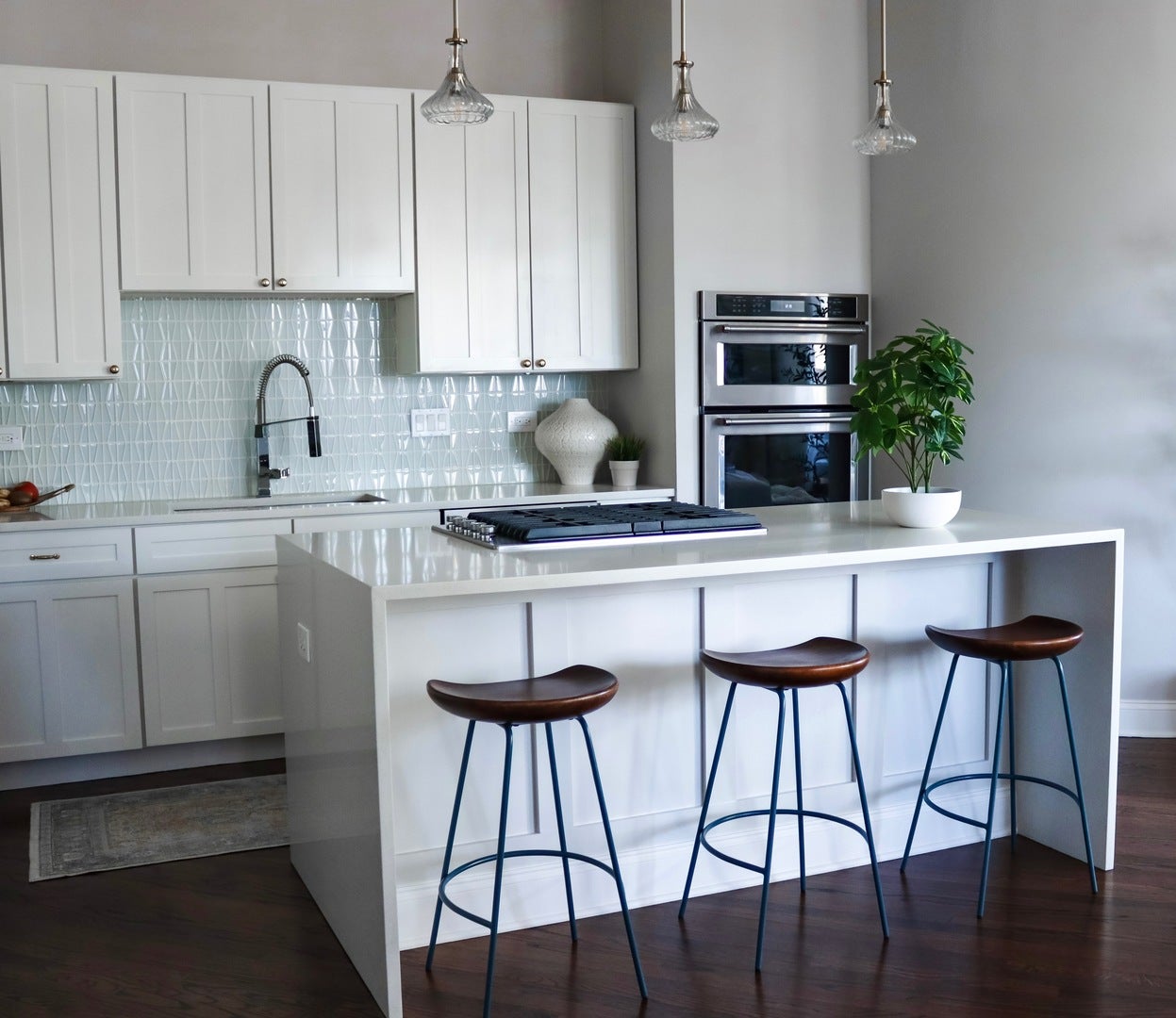 360 W Illinois Street 8A
