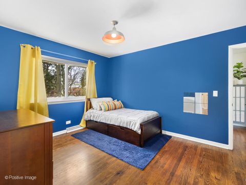 Tiny photo for 392 E Saint Charles Road, Elmhurst, IL 60126 (MLS # 12606330)