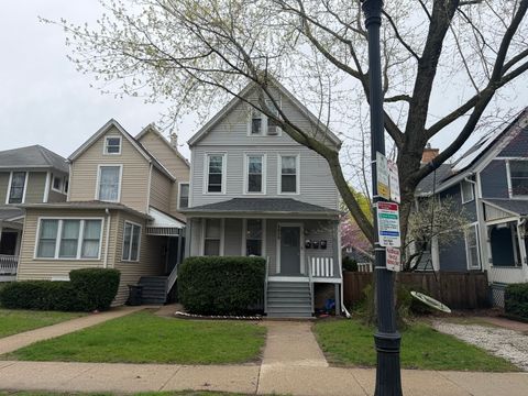 2026 Maple Avenue Evanston IL 60201