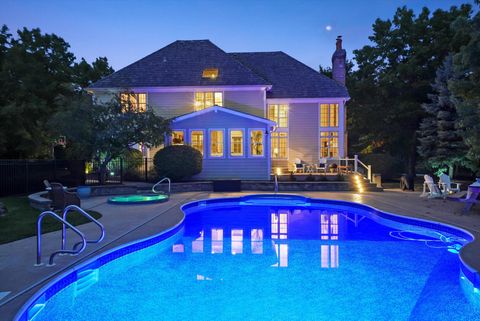 Tiny photo for 35080 N Oak Knoll Circle, Gurnee, IL 60031 (MLS # 12479583)