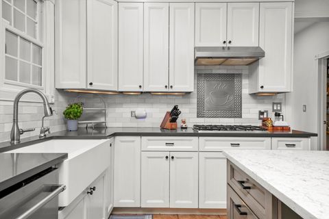 Tiny photo for 35080 N Oak Knoll Circle, Gurnee, IL 60031 (MLS # 12479583)