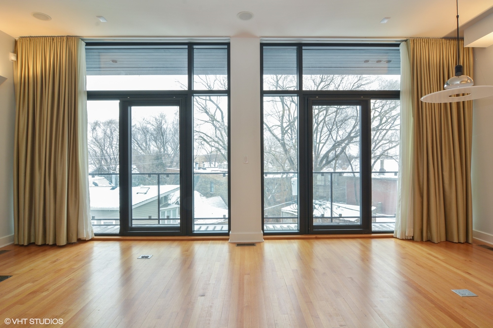 2734 N LINCOLN Avenue 3E