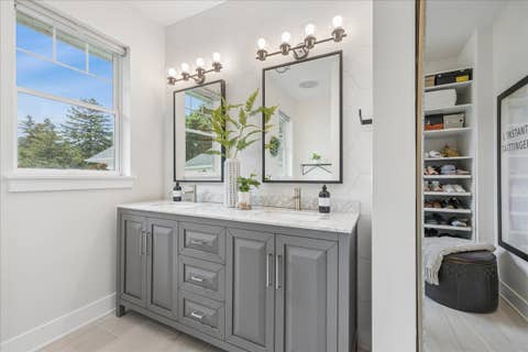 Tiny photo for 225 Edgewater Drive, Crystal Lake, IL 60014 (MLS # 12717109)