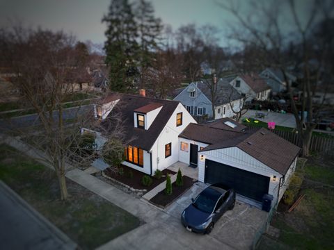 Tiny photo for 219 E Berkshire Avenue, Lombard, IL 60148 (MLS # 12606361)