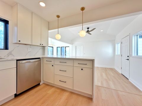 Tiny photo for 219 E Berkshire Avenue, Lombard, IL 60148 (MLS # 12606361)