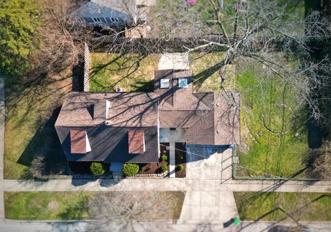 Tiny photo for 219 E Berkshire Avenue, Lombard, IL 60148 (MLS # 12606361)