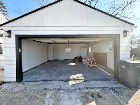 Tiny photo for 219 E Berkshire Avenue, Lombard, IL 60148 (MLS # 12606361)