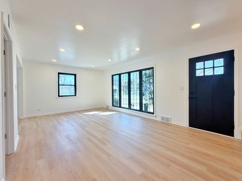 Tiny photo for 219 E Berkshire Avenue, Lombard, IL 60148 (MLS # 12606361)