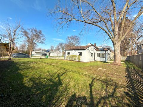 Tiny photo for 219 E Berkshire Avenue, Lombard, IL 60148 (MLS # 12606361)