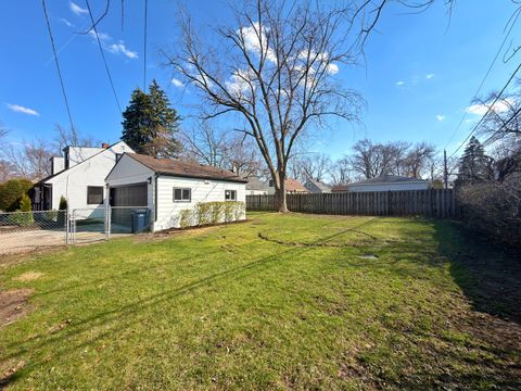 Tiny photo for 219 E Berkshire Avenue, Lombard, IL 60148 (MLS # 12606361)