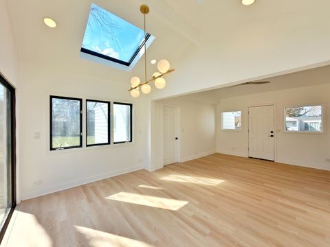 Tiny photo for 219 E Berkshire Avenue, Lombard, IL 60148 (MLS # 12606361)