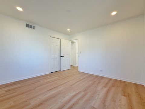 Tiny photo for 219 E Berkshire Avenue, Lombard, IL 60148 (MLS # 12606361)