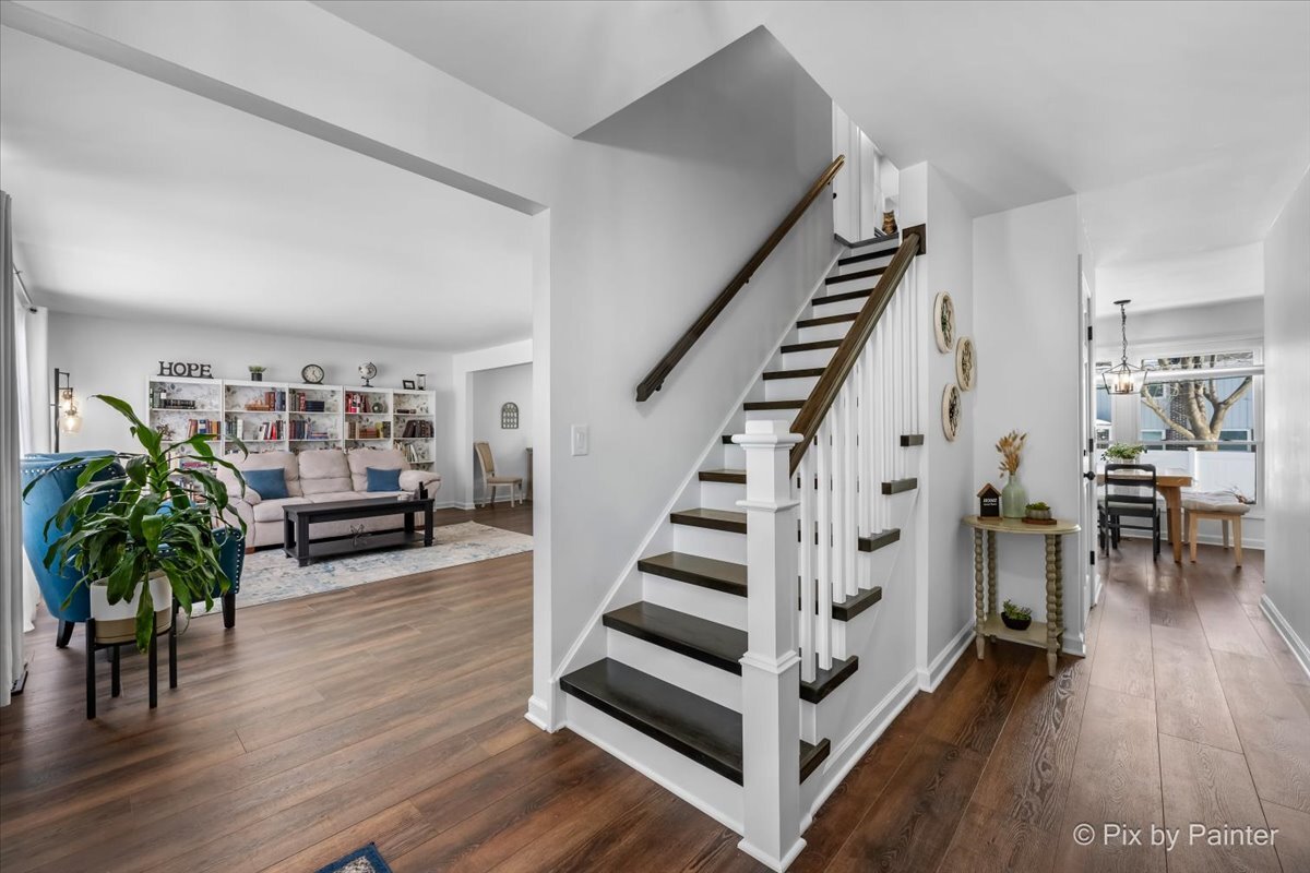 633 N Bel Aire Terrace