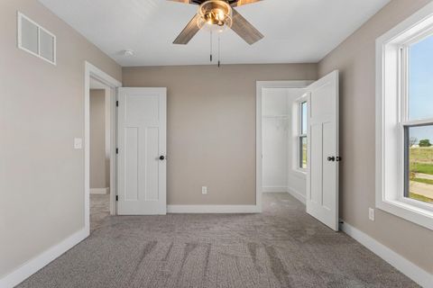 Tiny photo for 500 Prairie Meadows Drive, Heyworth, IL 61745 (MLS # 12497213)