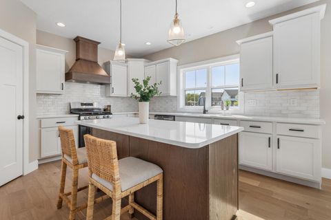 Tiny photo for 500 Prairie Meadows Drive, Heyworth, IL 61745 (MLS # 12497213)