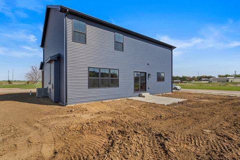 Tiny photo for 500 Prairie Meadows Drive, Heyworth, IL 61745 (MLS # 12497213)