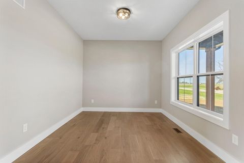 Tiny photo for 500 Prairie Meadows Drive, Heyworth, IL 61745 (MLS # 12497213)