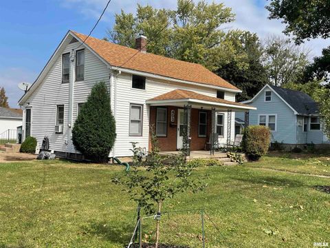 Tiny photo for 403 E CHESTNUT Street, Geneseo, IL 61254 (MLS # QC4268279)