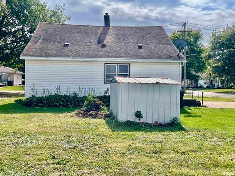 Tiny photo for 403 E CHESTNUT Street, Geneseo, IL 61254 (MLS # QC4268279)