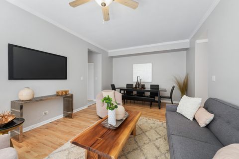 Tiny photo for 4340 N Sheridan Road #2s, Chicago, IL 60613 (MLS # 12623690)