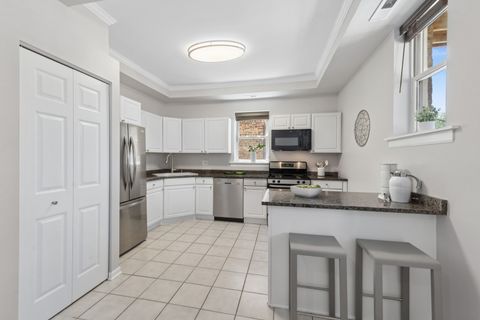 Tiny photo for 4340 N Sheridan Road #2s, Chicago, IL 60613 (MLS # 12623690)