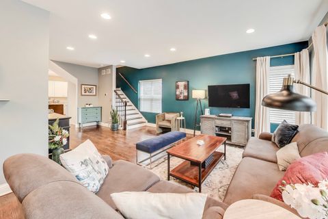 Tiny photo for 5013 W Dakin Street, Chicago, IL 60641 (MLS # 12487384)